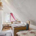 Fhg By Interhome